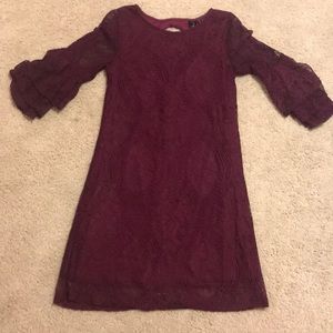 ONLY WORN ONCE SMOKE FREE HOME lace dress